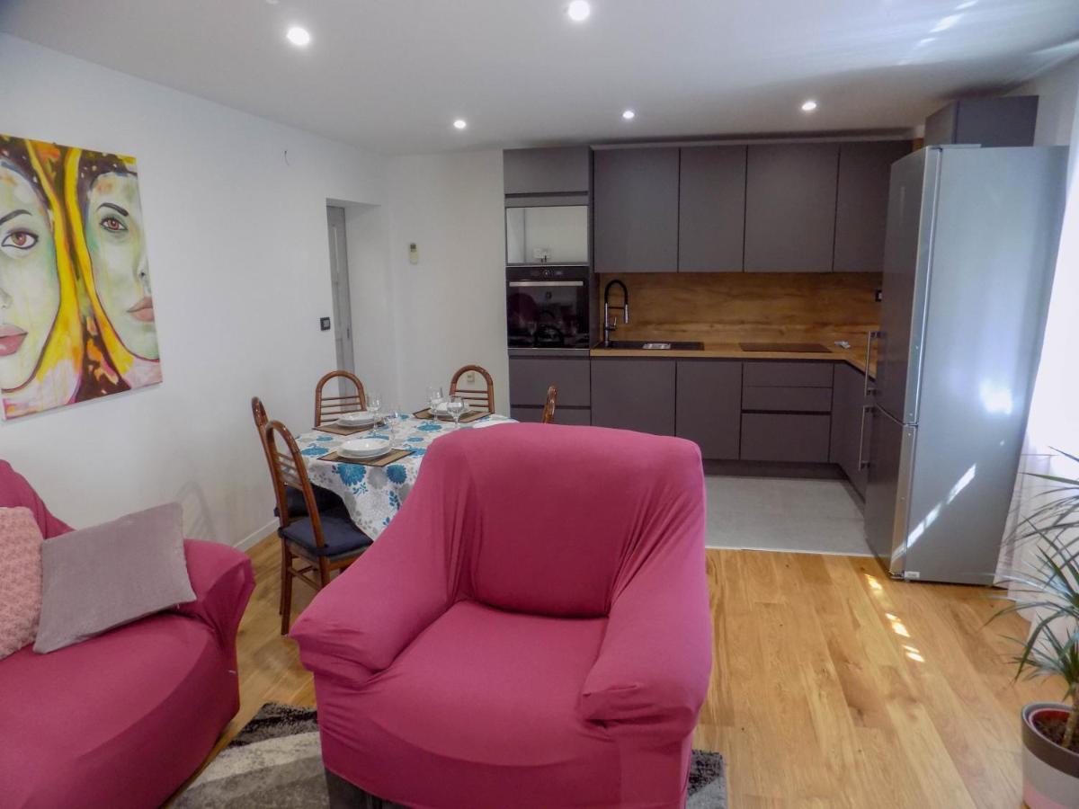 Oriella Apartmans And Room Новиград Экстерьер фото